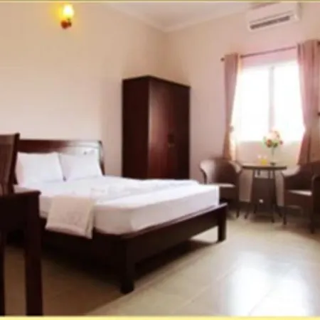 Nha Viet Hotel